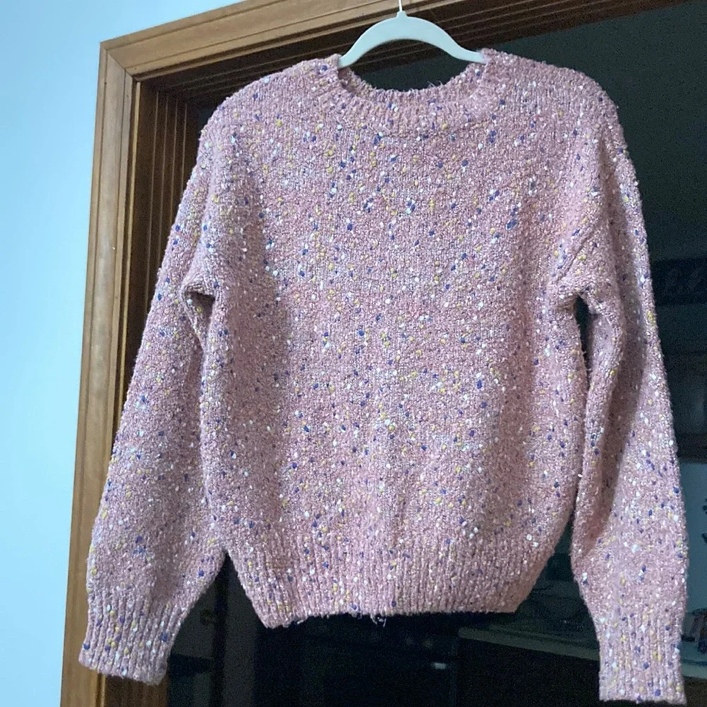 Sweater - Picture 1 of 4